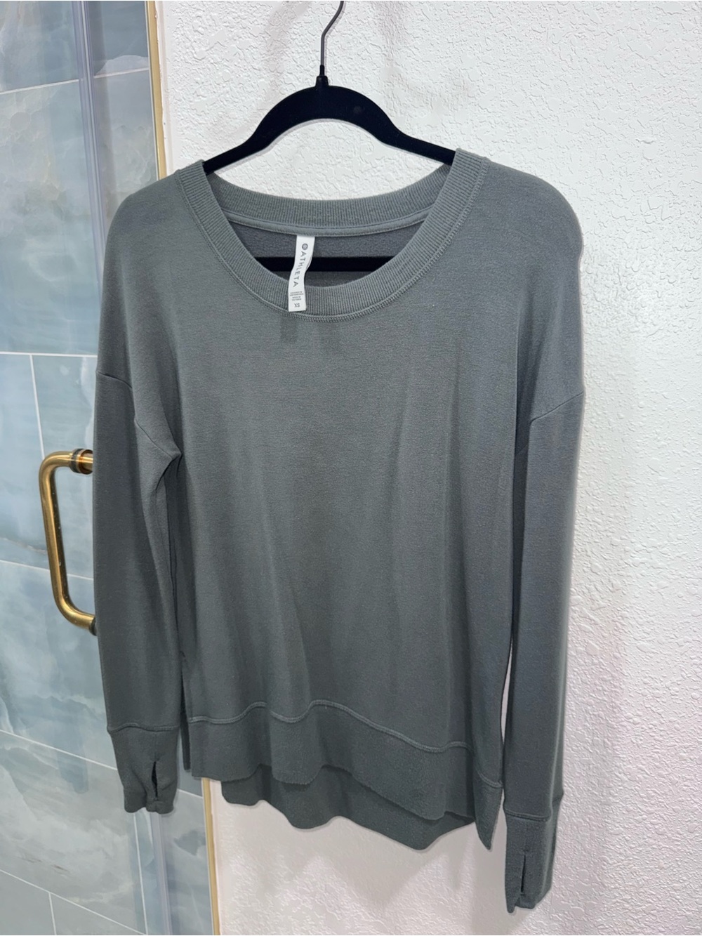 Athleta Moss Green Crew Pullover Long-Sleeve